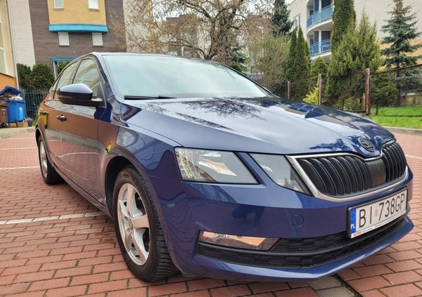 Skoda Octavia cena 39900 przebieg: 231924, rok produkcji 2017 z Białystok małe 211